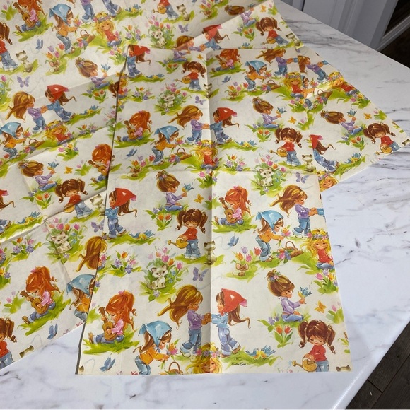 Vintage Gift wrap sheets kitschy little girls & cats - Picture 2 of 4
